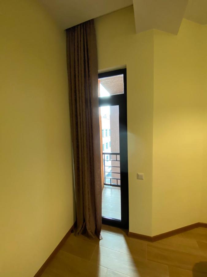 Lovely&cozy apartment! Kutaiszi Kültér fotó